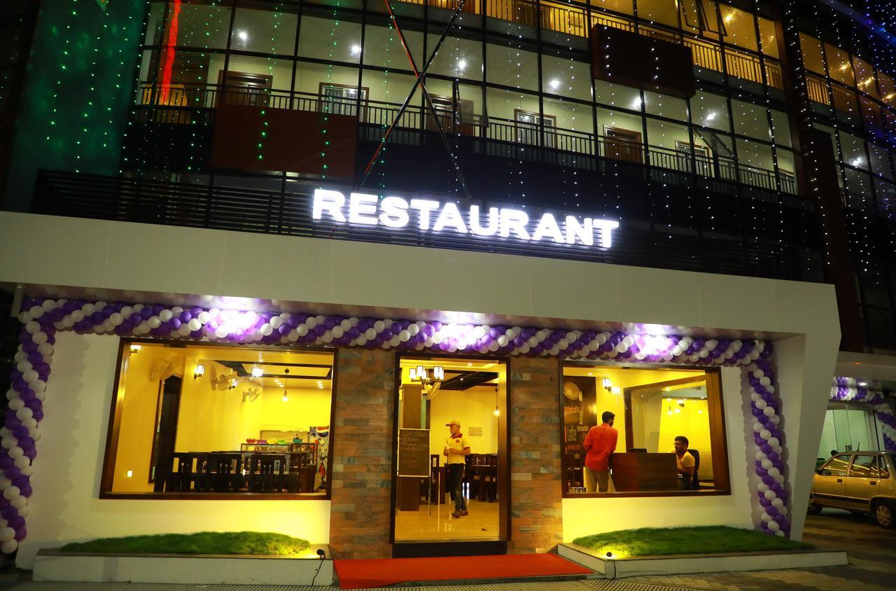Wayanad Royal Crown Hotell Kalpetta Exteriör bild