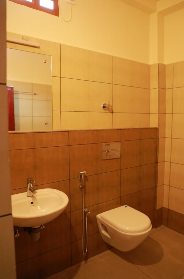 Wayanad Royal Crown Hotell Kalpetta Exteriör bild